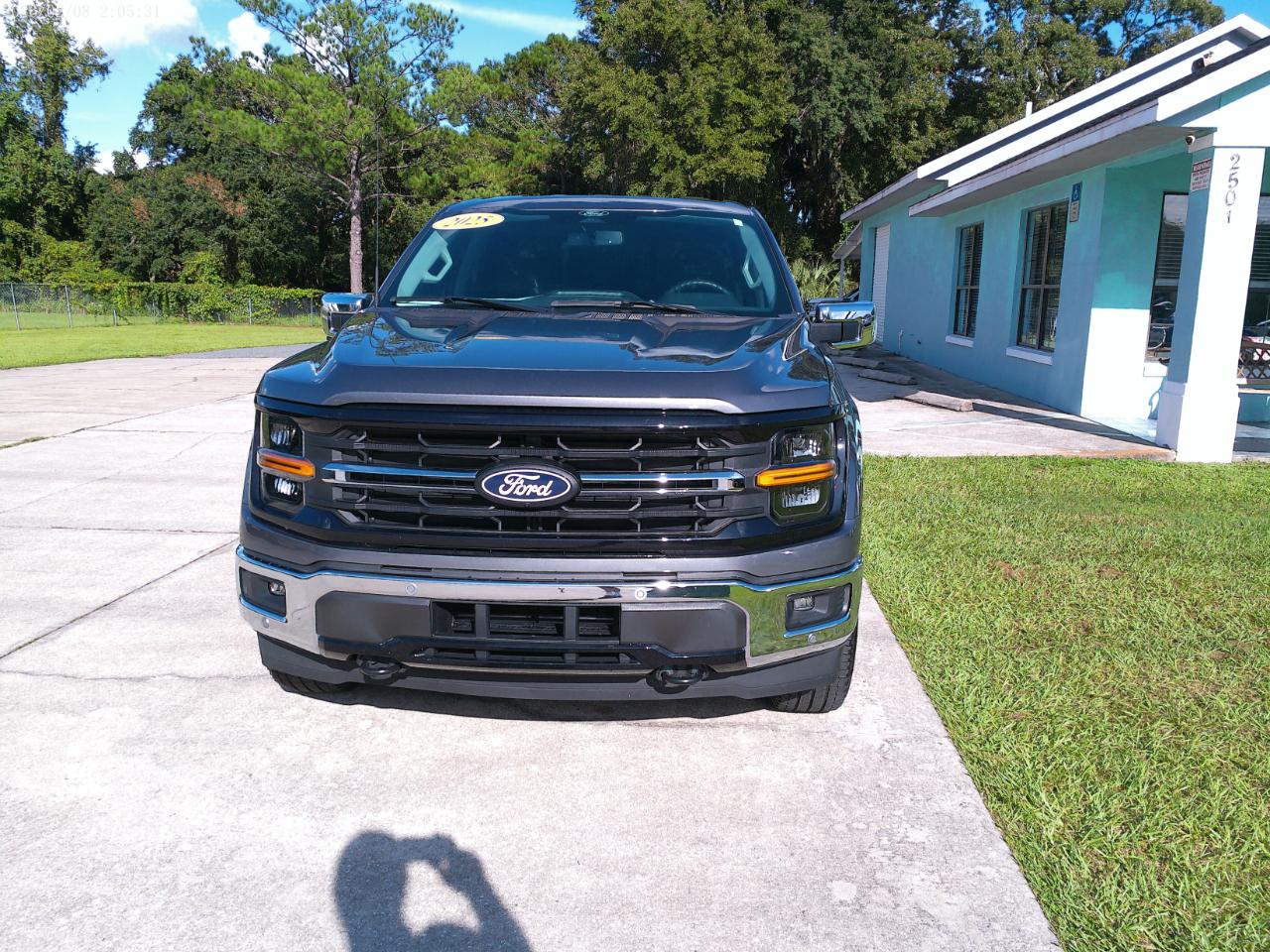 Ford F-150 XLT SuperCrew 4WD 2025