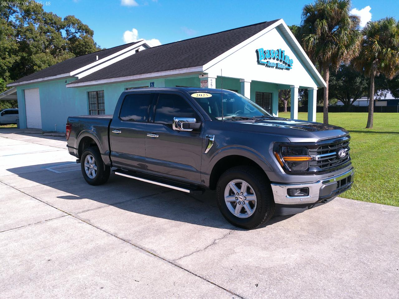Ford F-150 XLT SuperCrew 4WD 2025