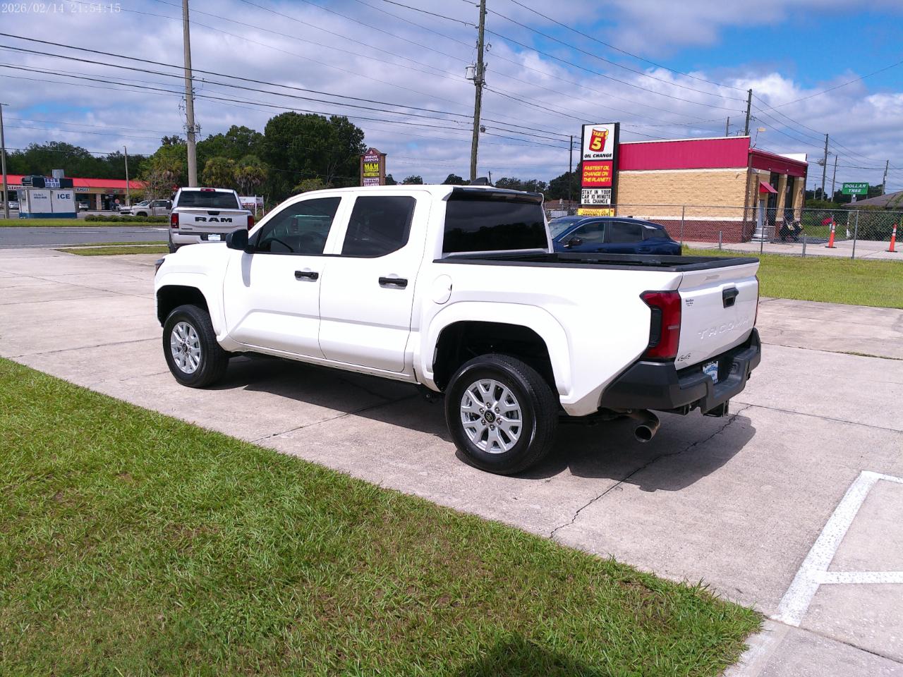 Toyota Tacoma SR Double Cab 4WD 2024