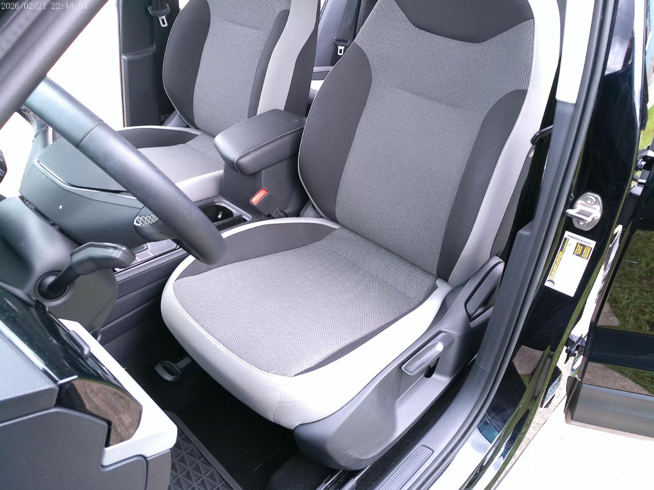 Volkswagen Taos S 2023