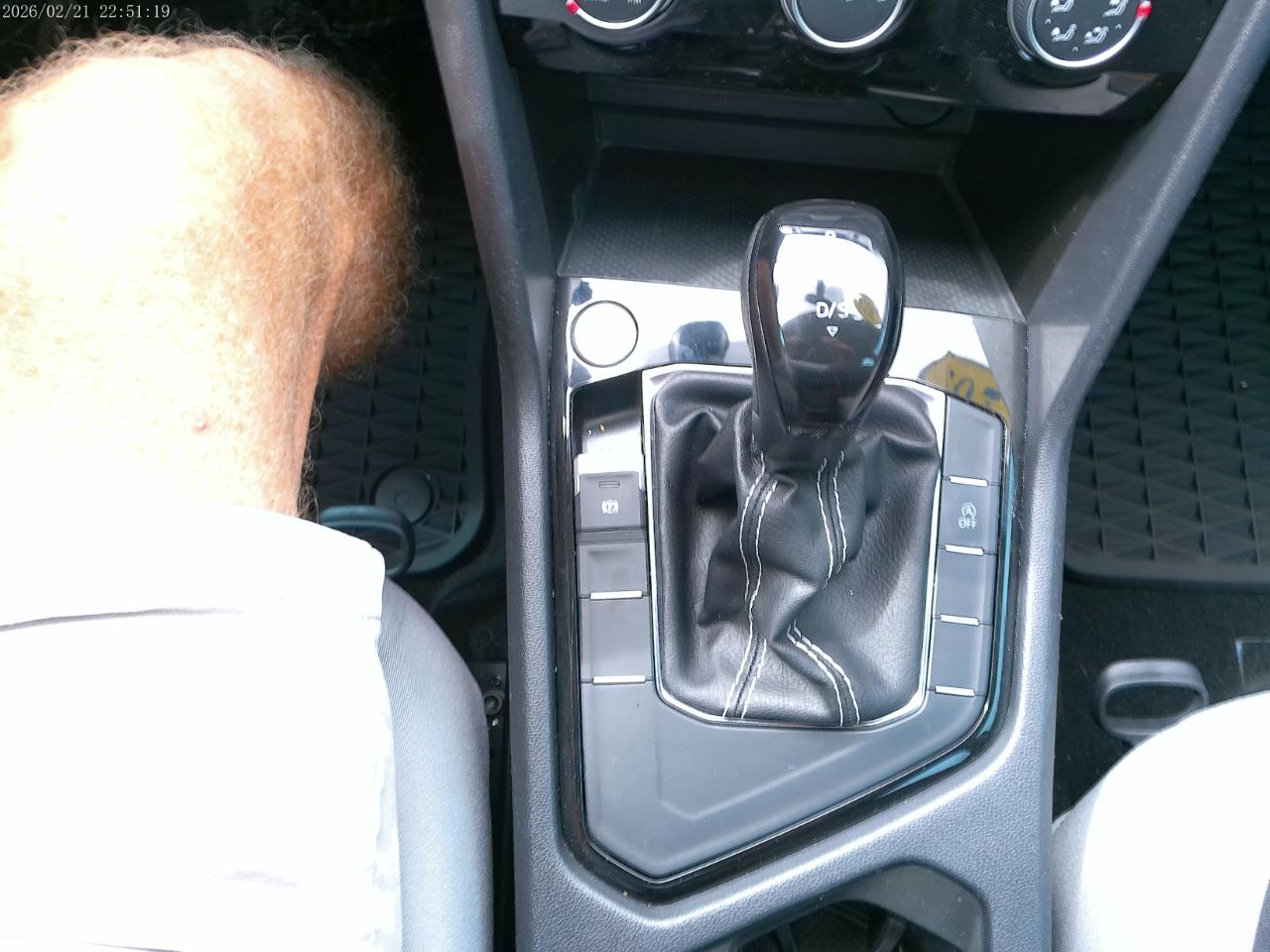 Volkswagen Taos S 2023