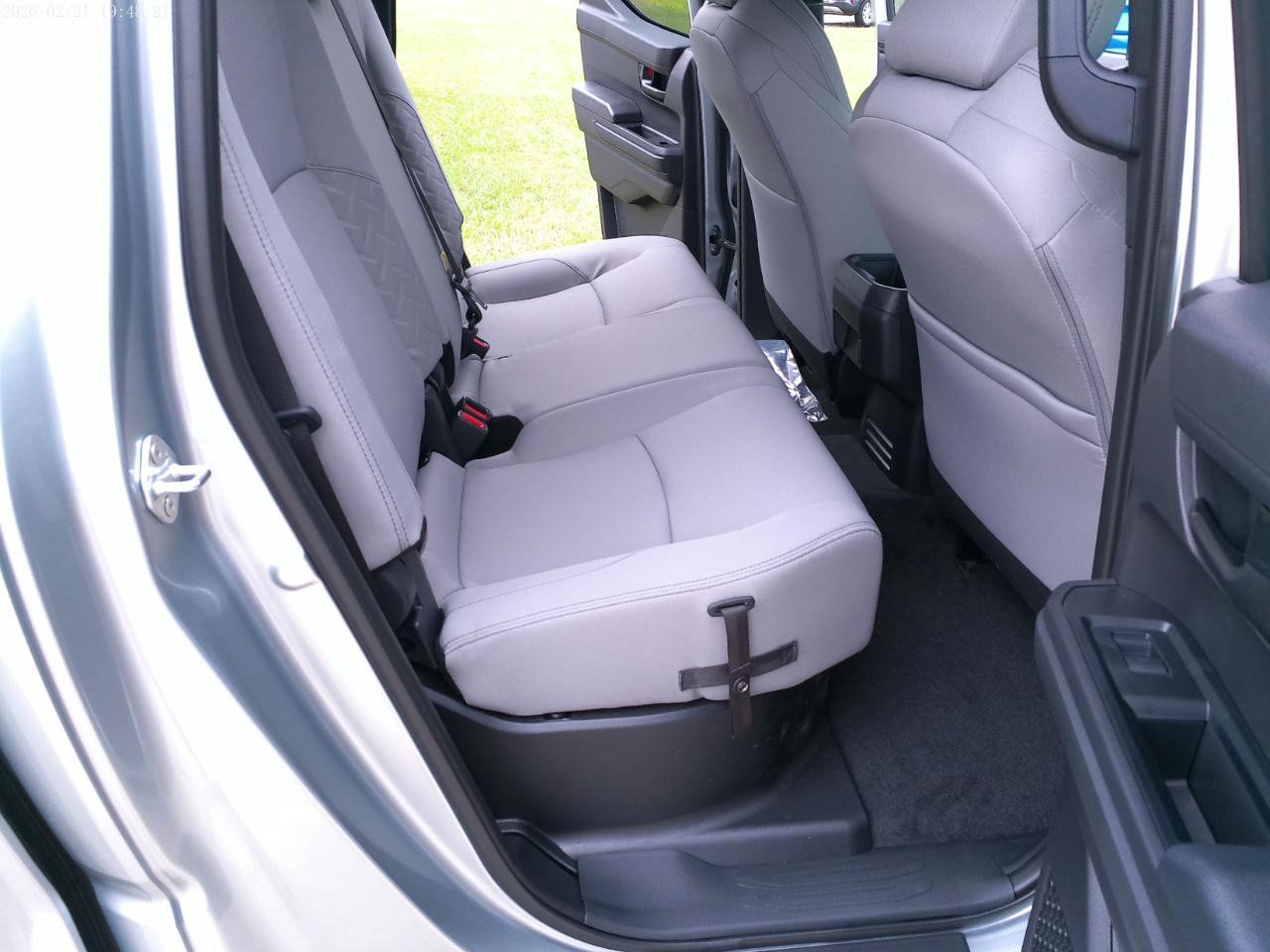 Toyota Tacoma SR5 Double Cab 5' Bed I4 4x2 AT (Natl) 2026
