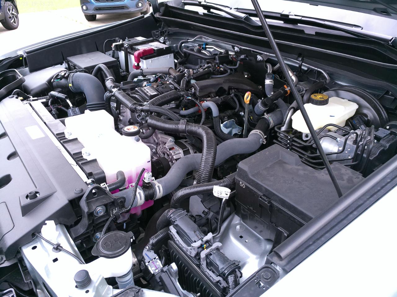 Toyota Tacoma SR5 Double Cab 5' Bed I4 4x2 AT (Natl) 2026