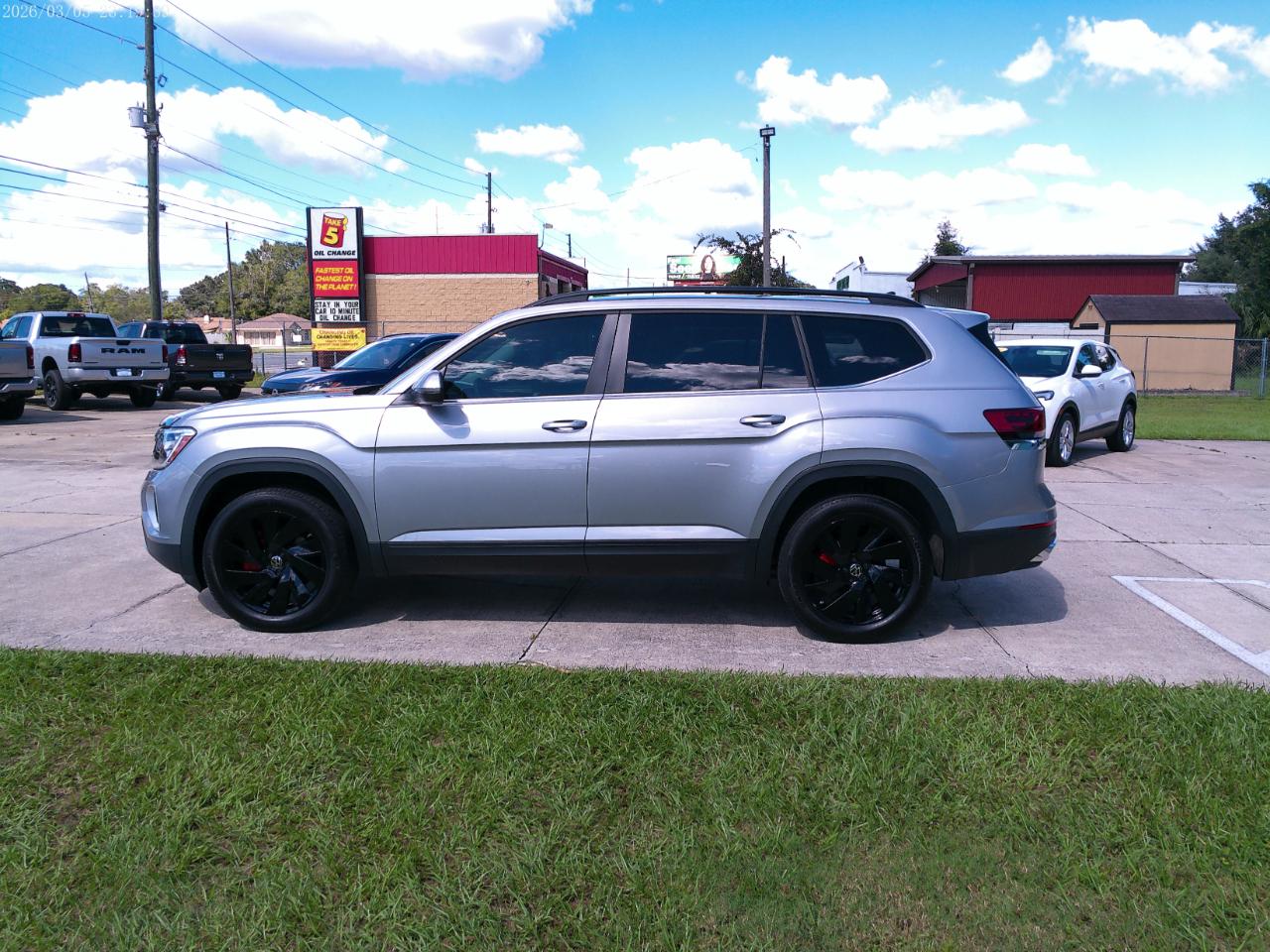 Volkswagen Atlas SE w/Technology 2025