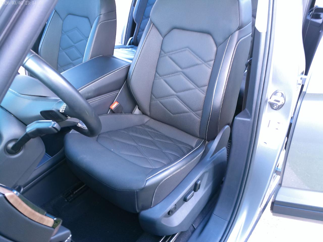Volkswagen Atlas SE w/Technology 2025