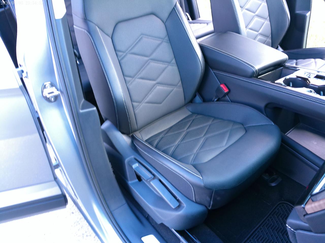 Volkswagen Atlas SE w/Technology 2025