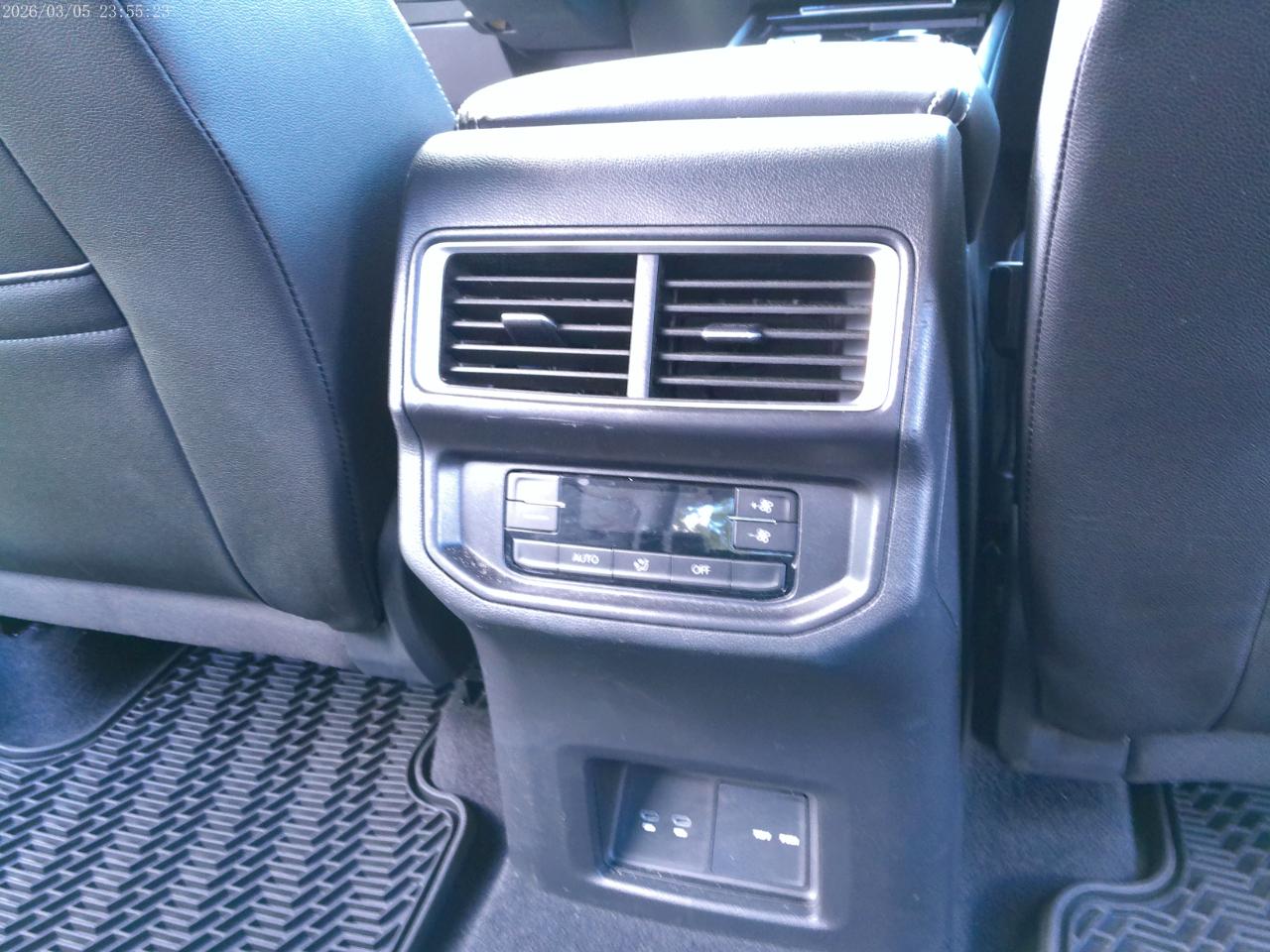 Volkswagen Atlas SE w/Technology 2025