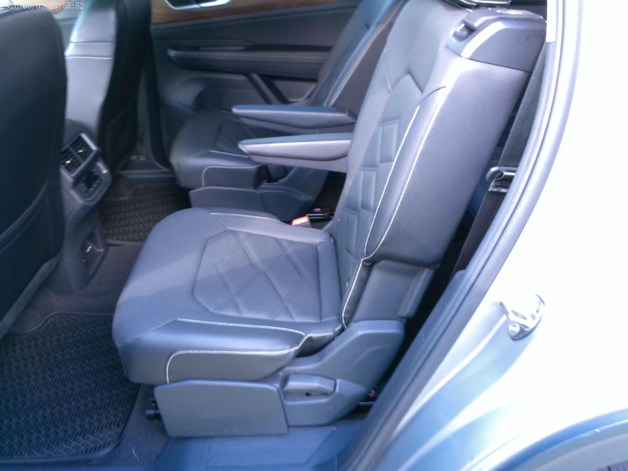 Volkswagen Atlas SE w/Technology 2025