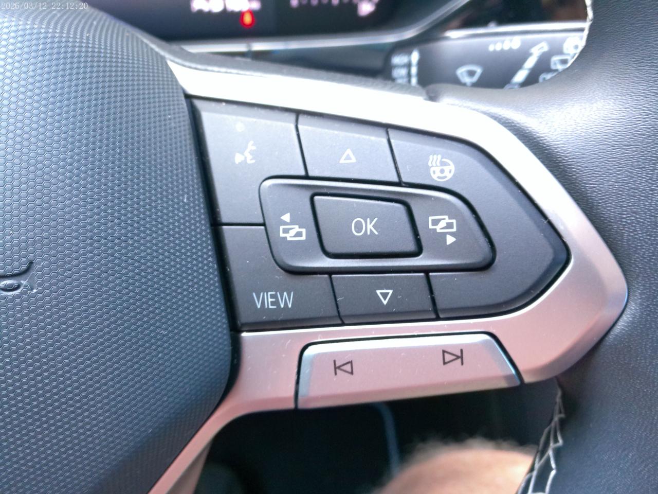 Volkswagen Taos S 2023