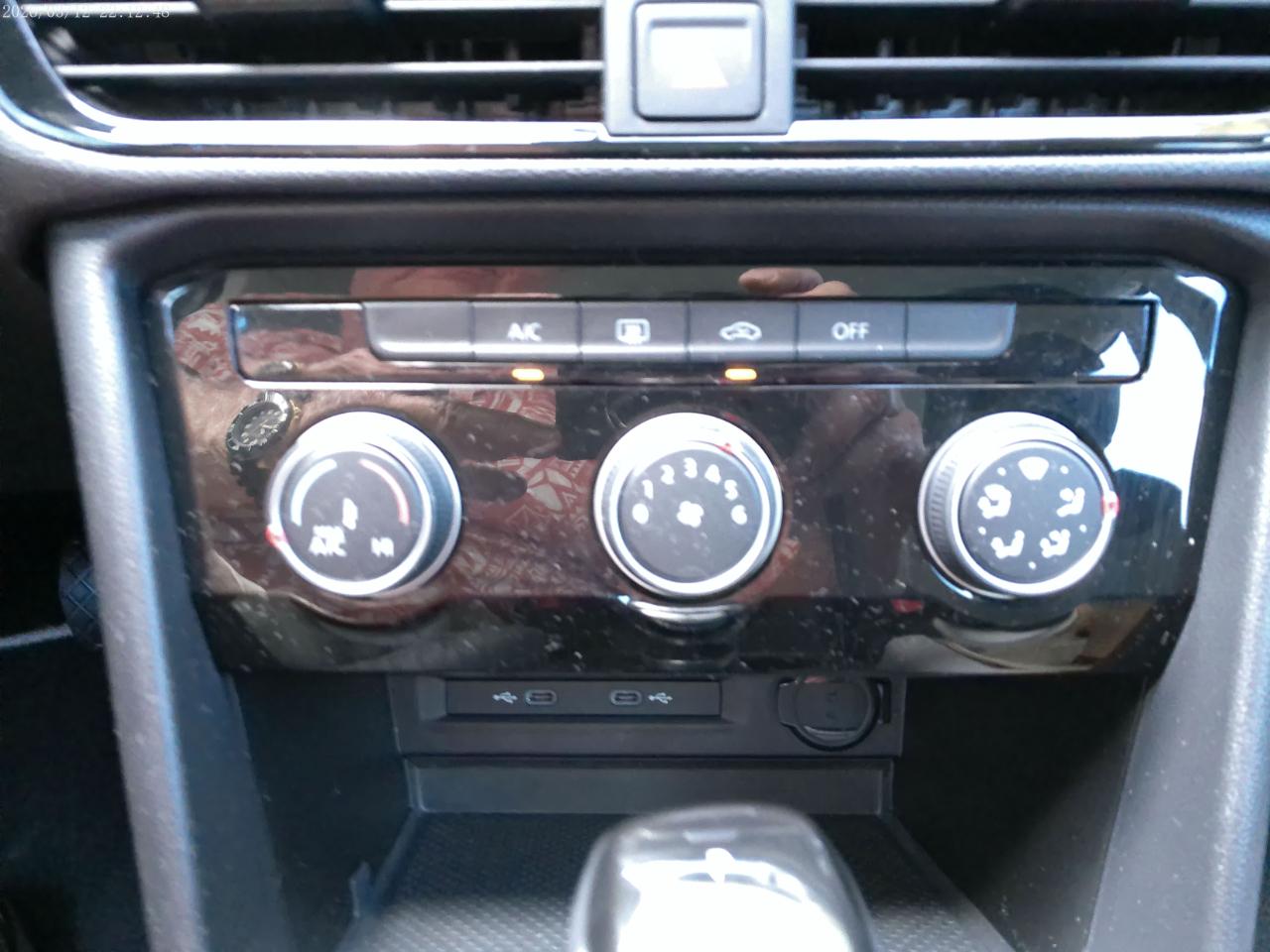 Volkswagen Taos S 2023