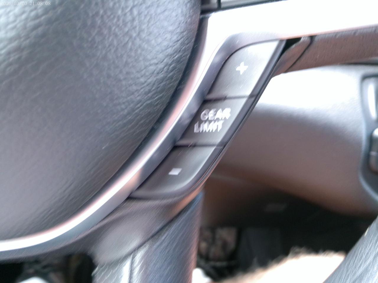 RAM 1500 Express 4x4 Crew Cab 5'7" Box 2025