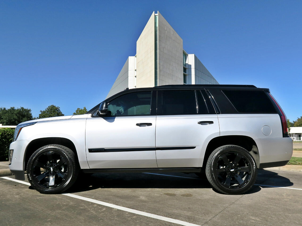 2018 Cadillac Escalade 4WD 4dr Luxury