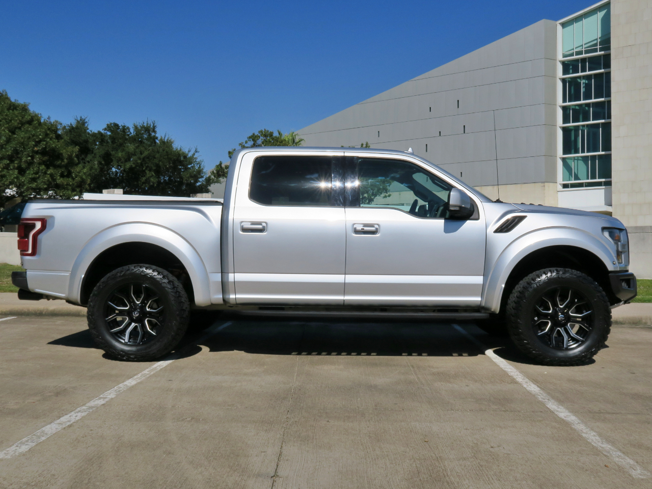 Ford F-150 Raptor 4WD SuperCrew 5.5' Box 2019