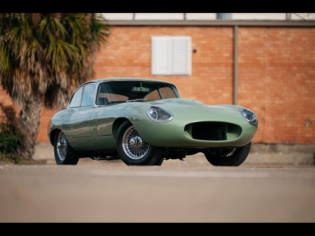 1971 Jaguar XKE 2+2