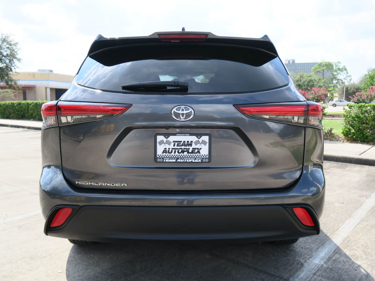 Toyota Highlander XLE FWD (Natl) 2021