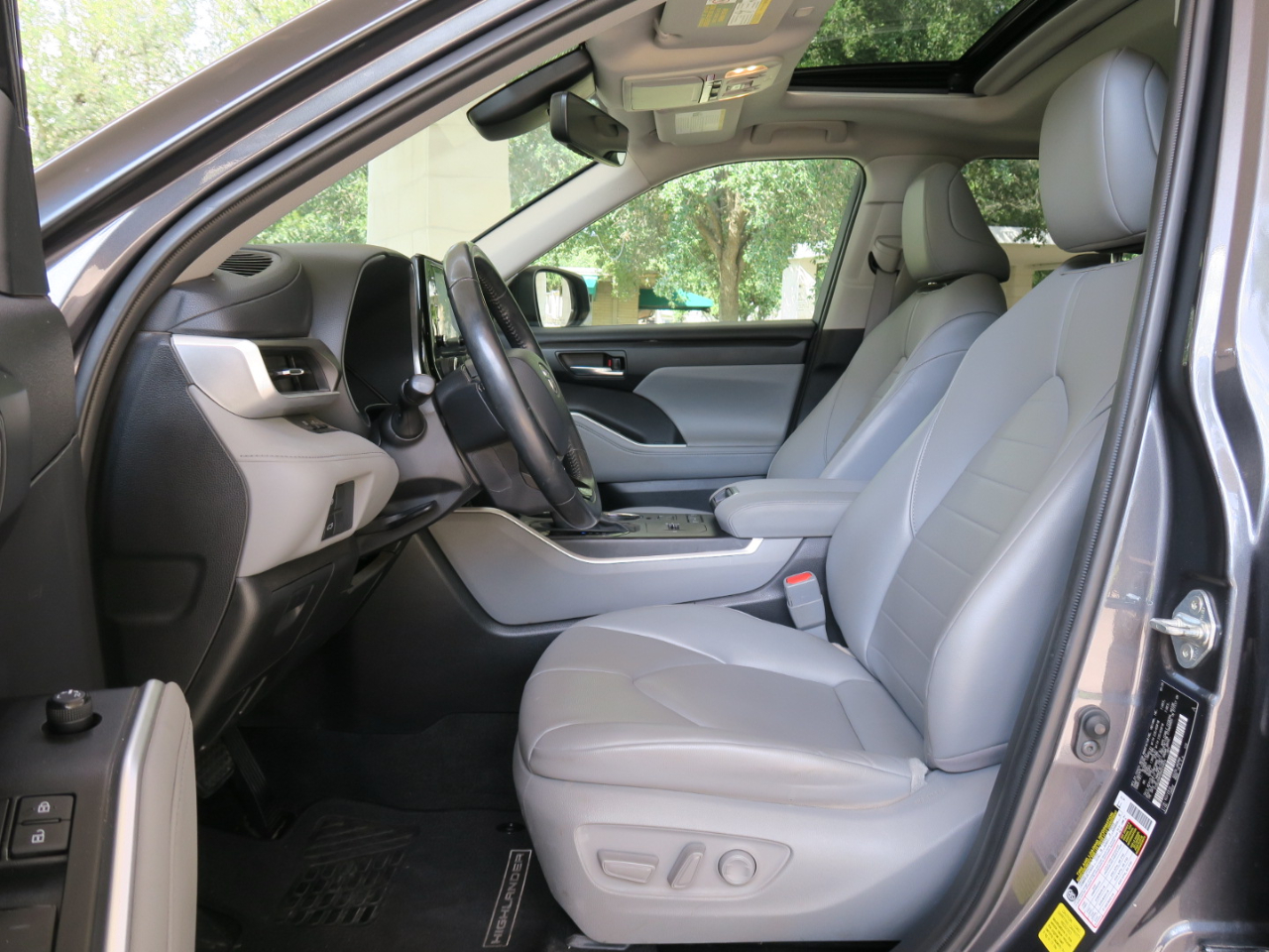 Toyota Highlander XLE FWD (Natl) 2021