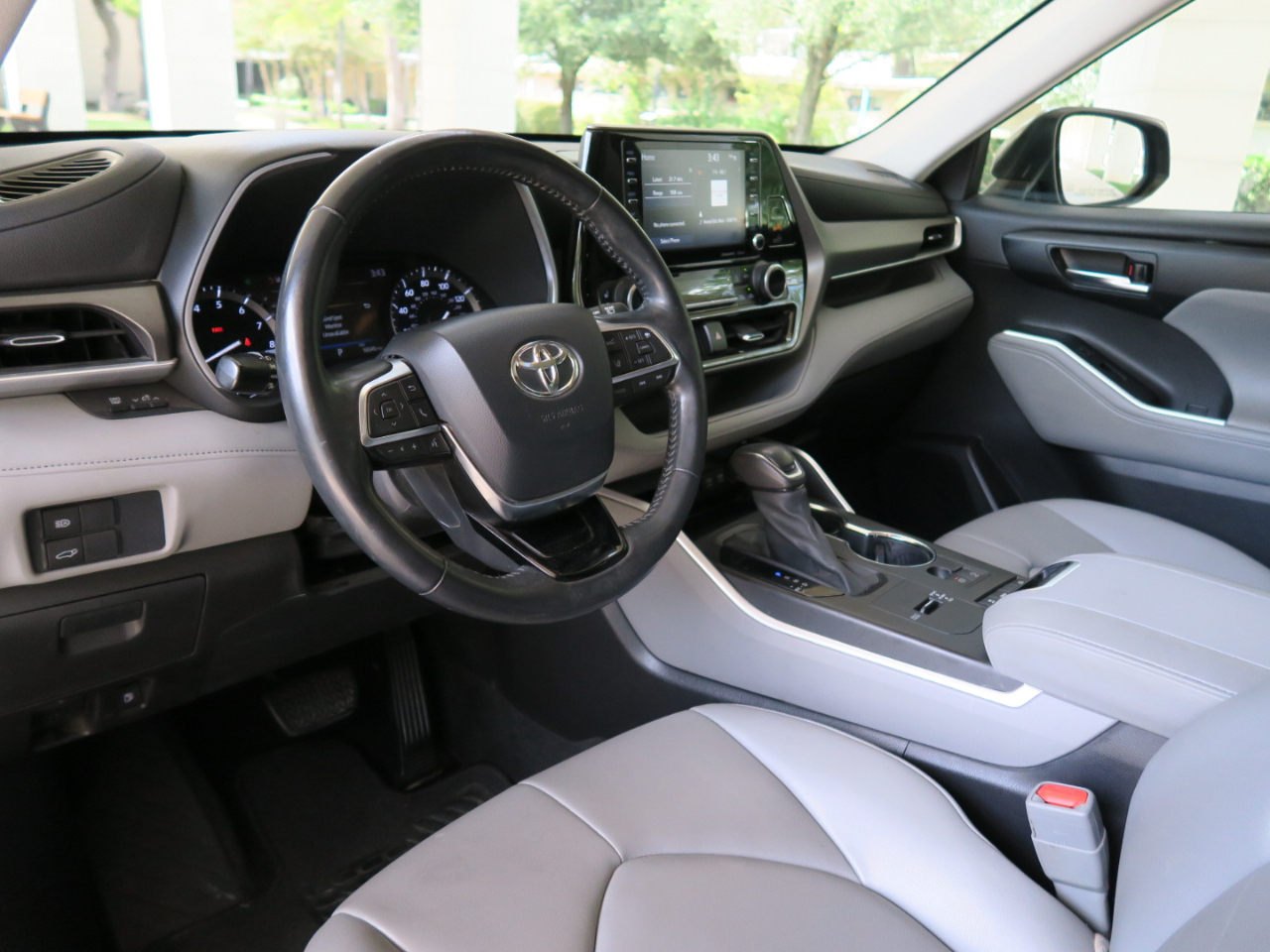 Toyota Highlander XLE FWD (Natl) 2021