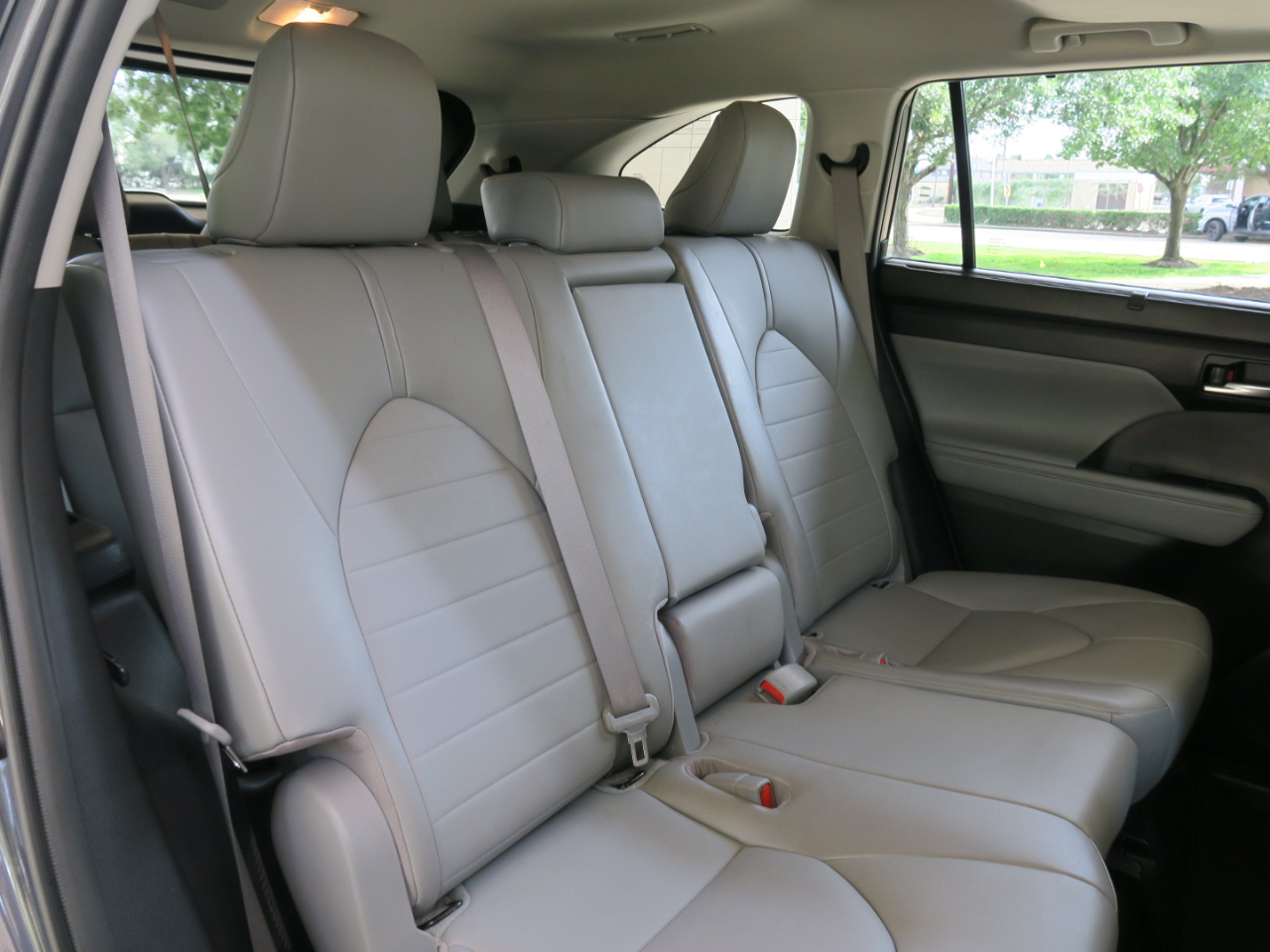 Toyota Highlander XLE FWD (Natl) 2021