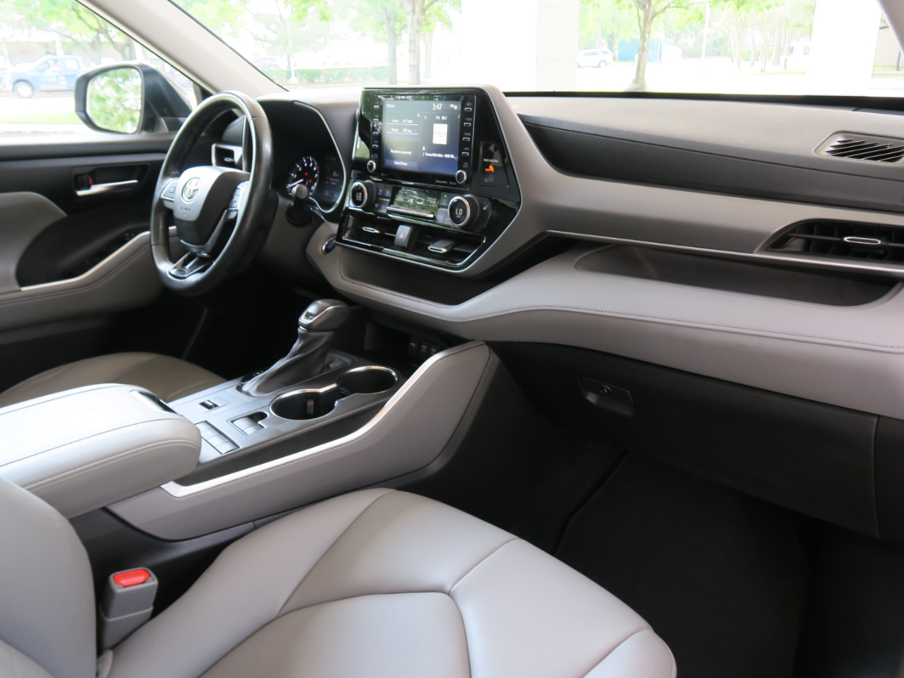 Toyota Highlander XLE FWD (Natl) 2021