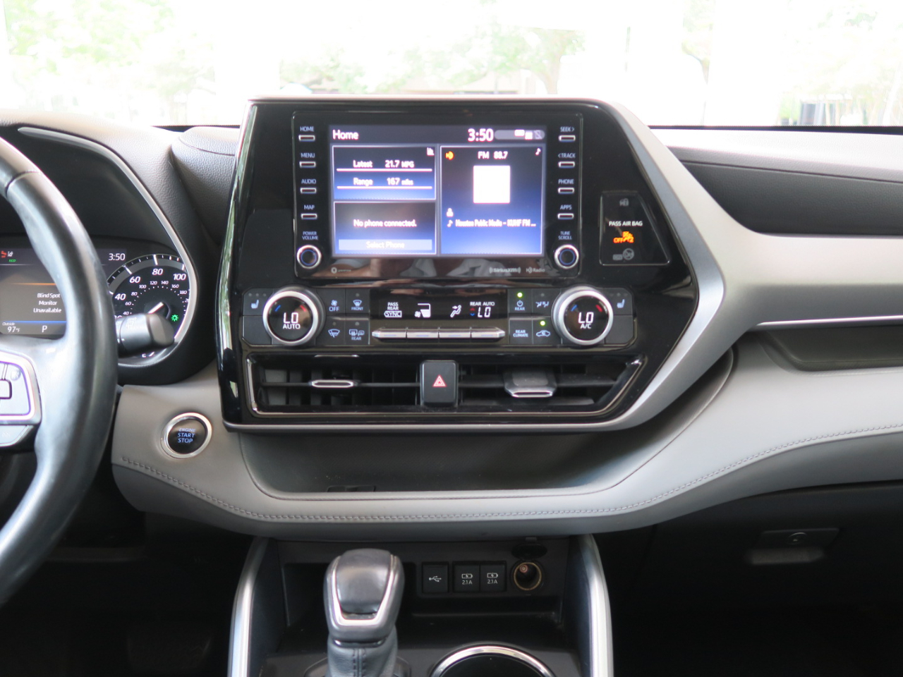 Toyota Highlander XLE FWD (Natl) 2021