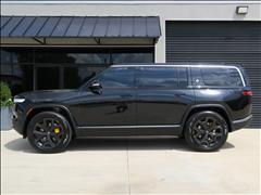 2023 Rivian R1S 