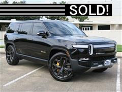 2023 Rivian R1S 
