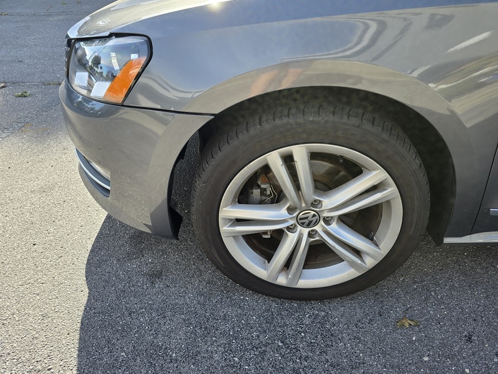 Volkswagen Passat  2013 Volkswagen Passat  2013