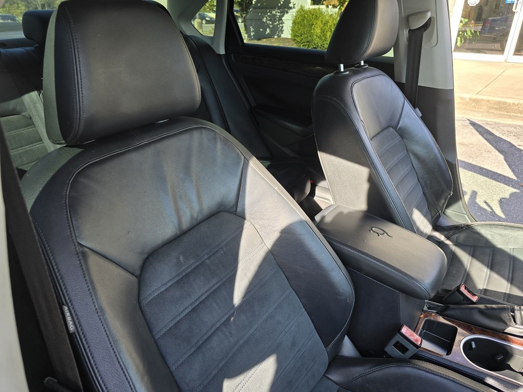 Volkswagen Passat  2013 Volkswagen Passat  2013