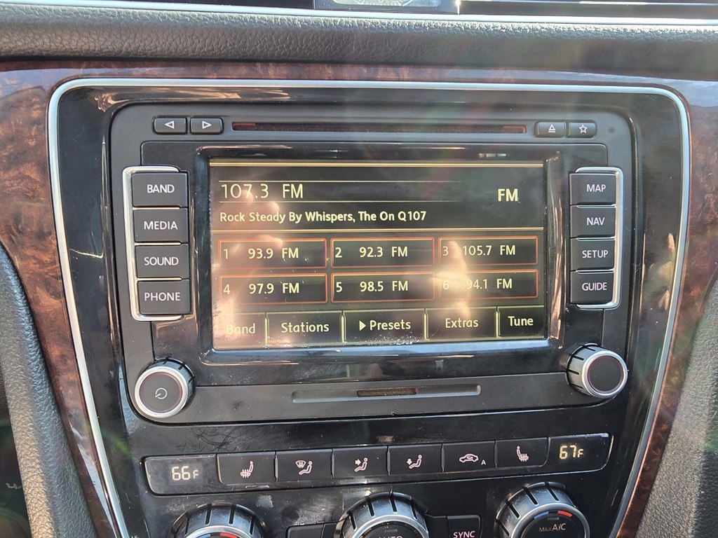 Volkswagen Passat  2013 Volkswagen Passat  2013