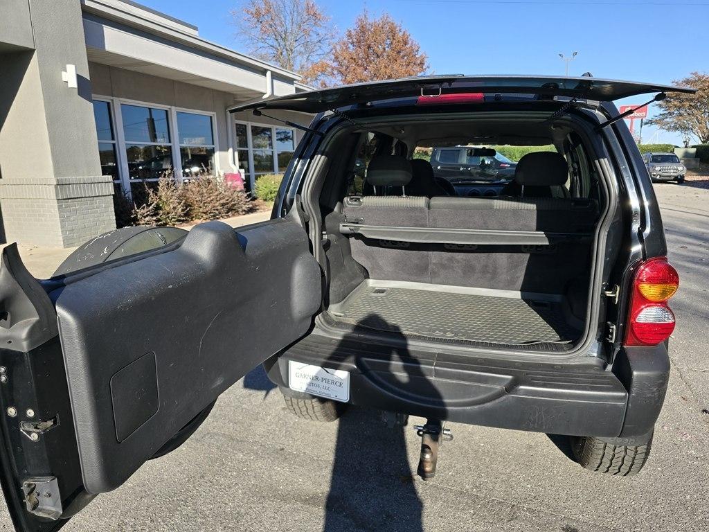 Jeep Liberty  2004