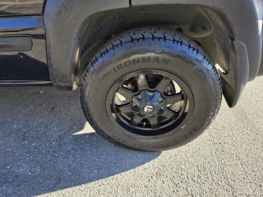 Jeep Liberty  2004