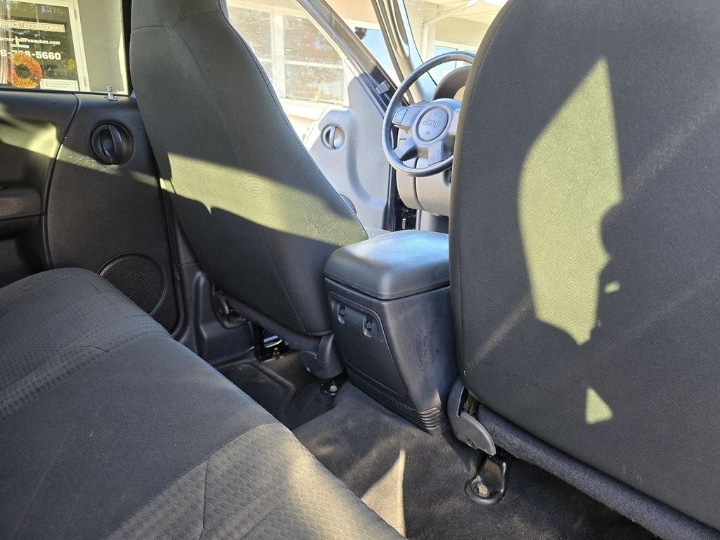 Jeep Liberty  2004