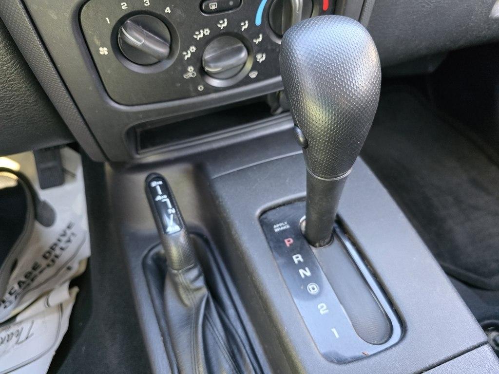 Jeep Liberty  2004