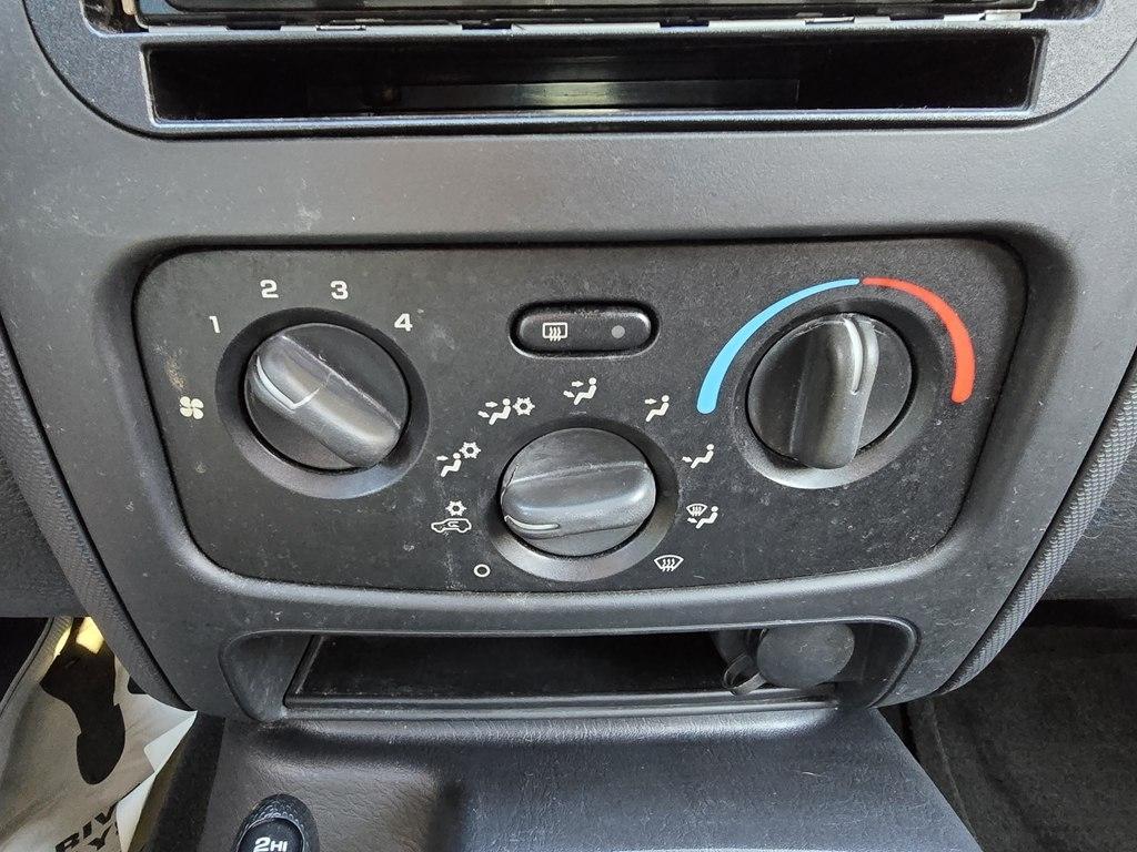 Jeep Liberty  2004