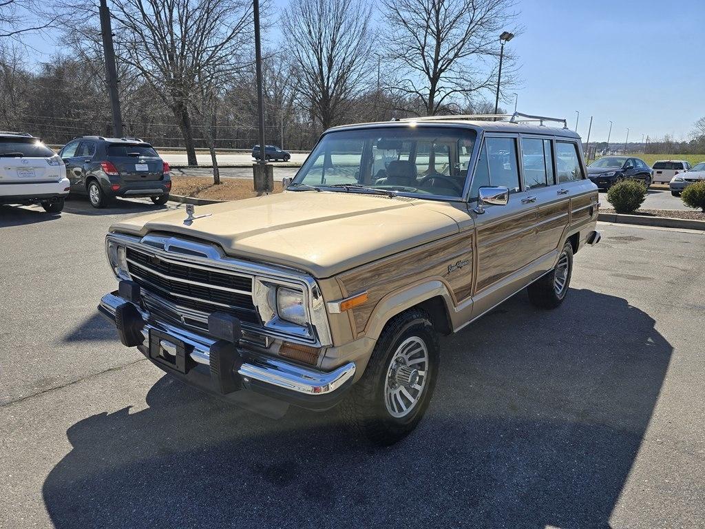 Jeep Grand Wagoneer  1990