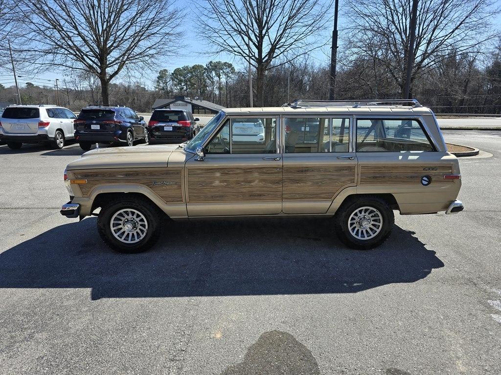 Jeep Grand Wagoneer  1990