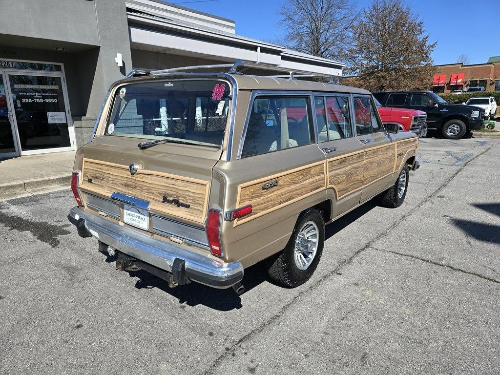 Jeep Grand Wagoneer  1990