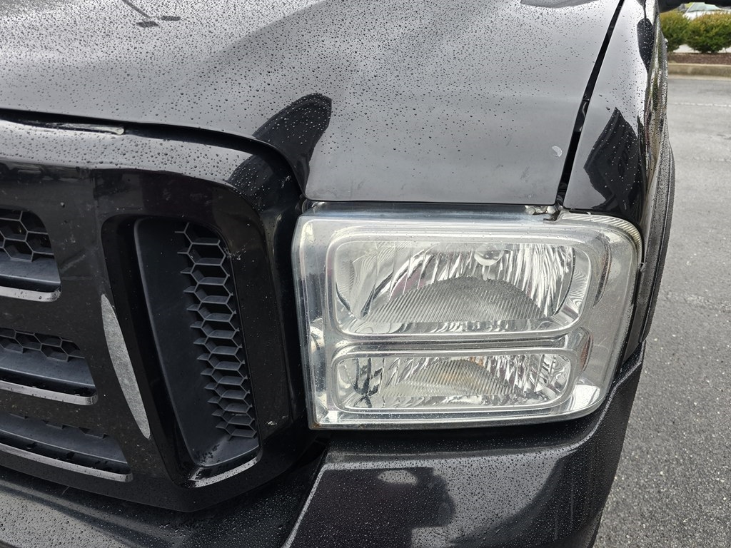 Ford Excursion  2005