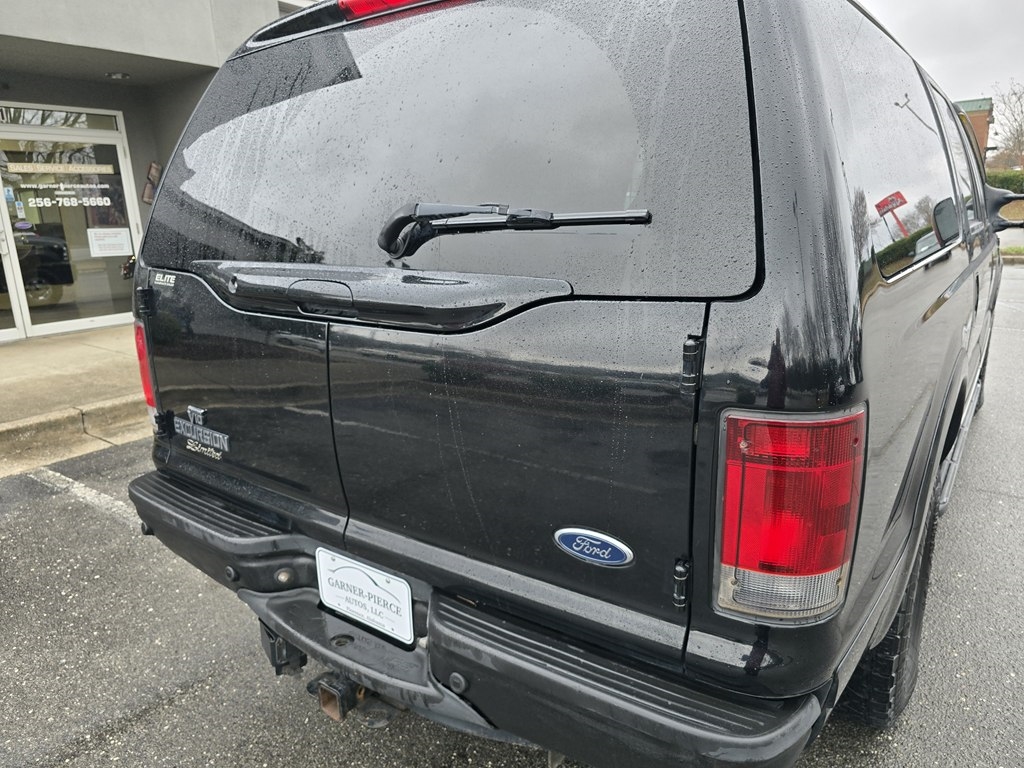 Ford Excursion  2005