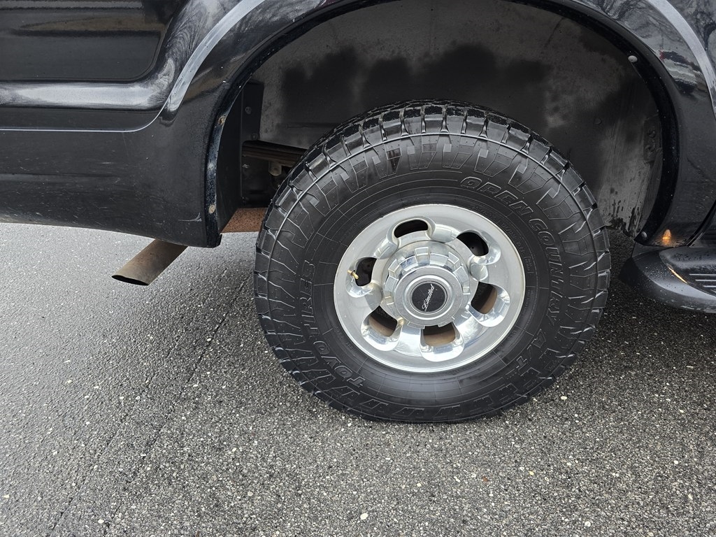 Ford Excursion  2005