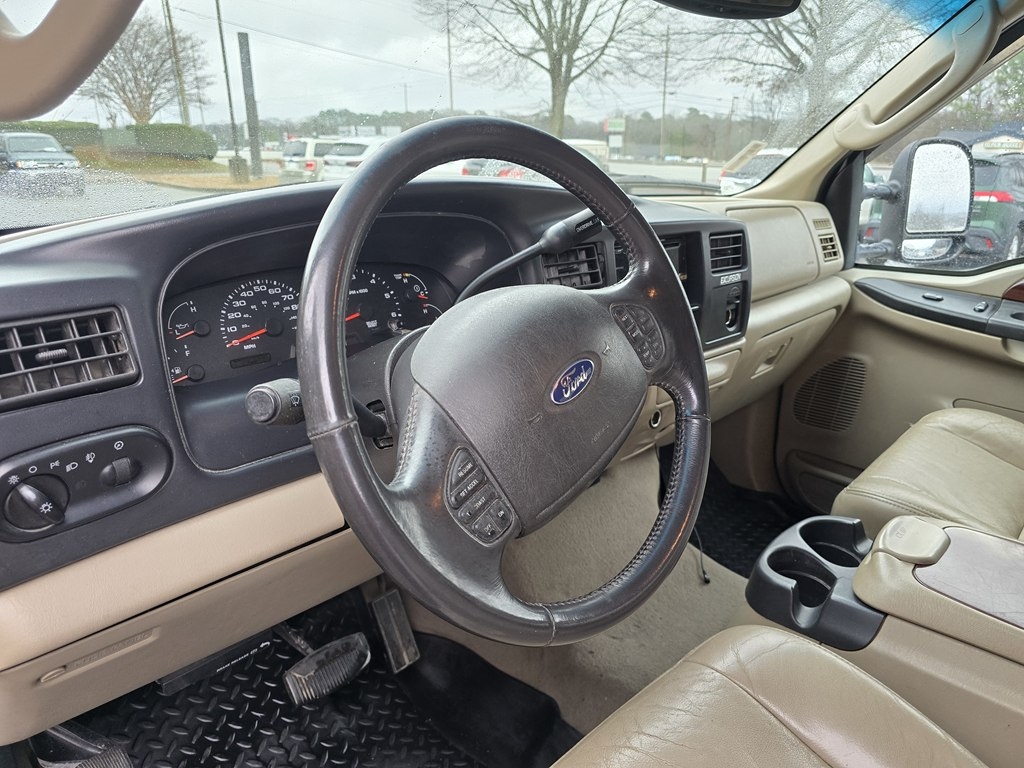 Ford Excursion  2005
