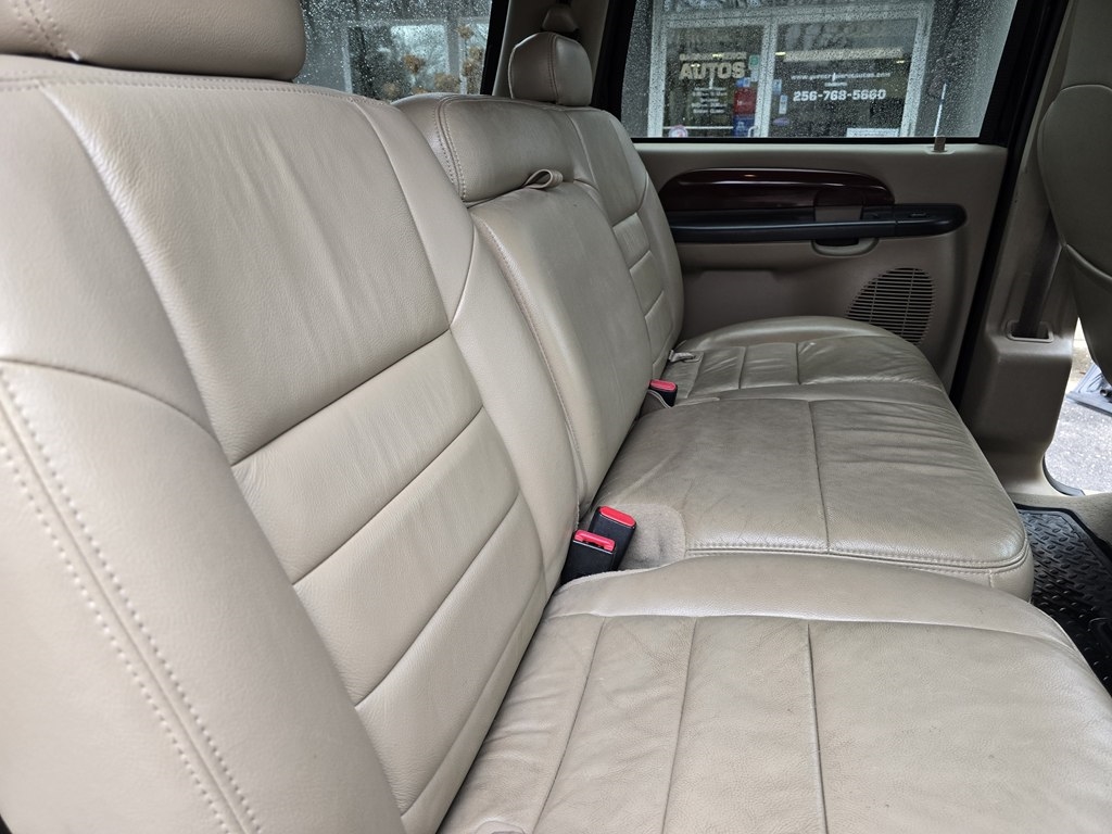 Ford Excursion  2005