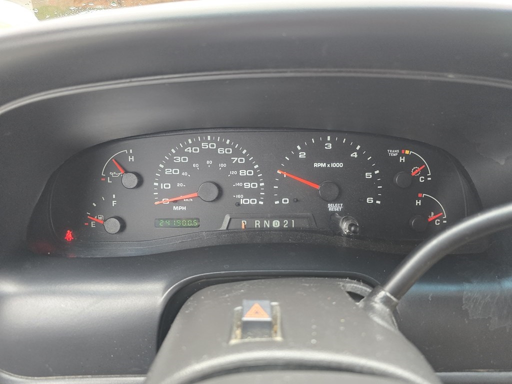 Ford Excursion  2005