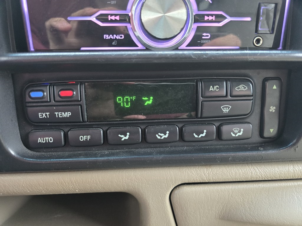 Ford Excursion  2005