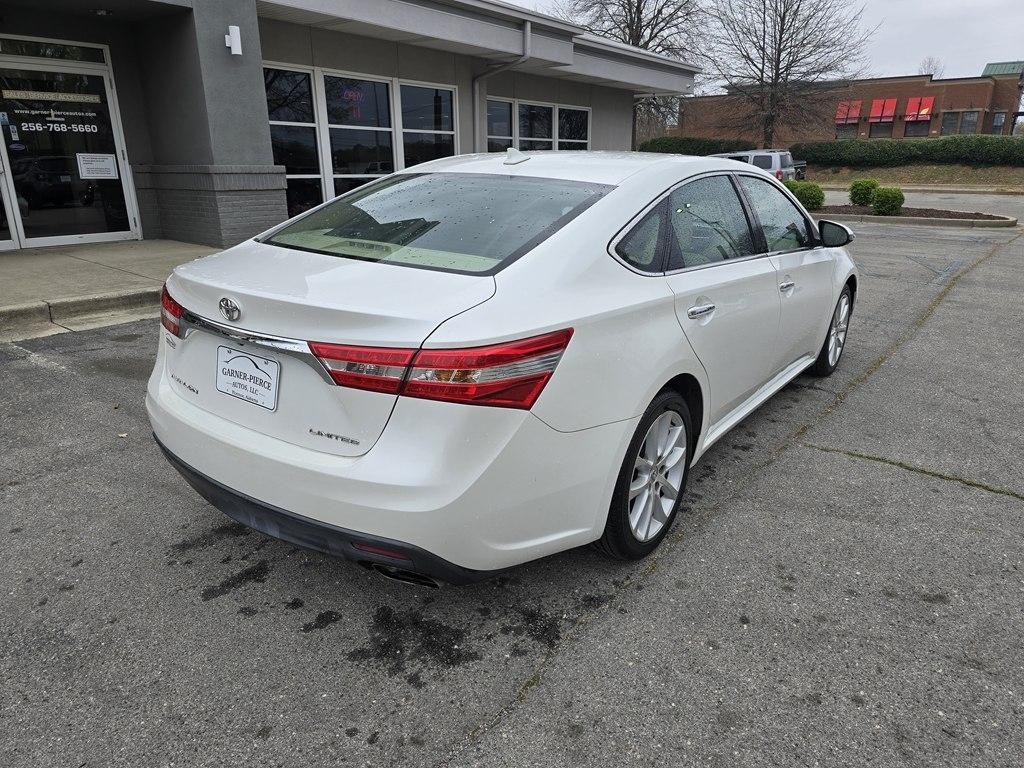Toyota Avalon  2013