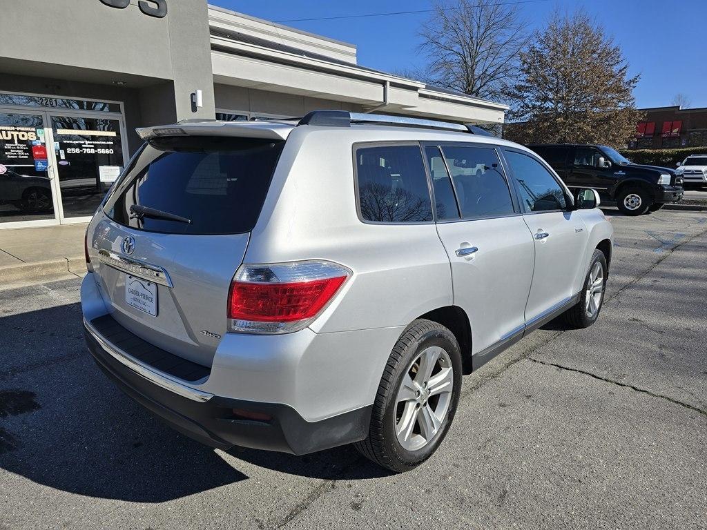 Toyota Highlander  2013