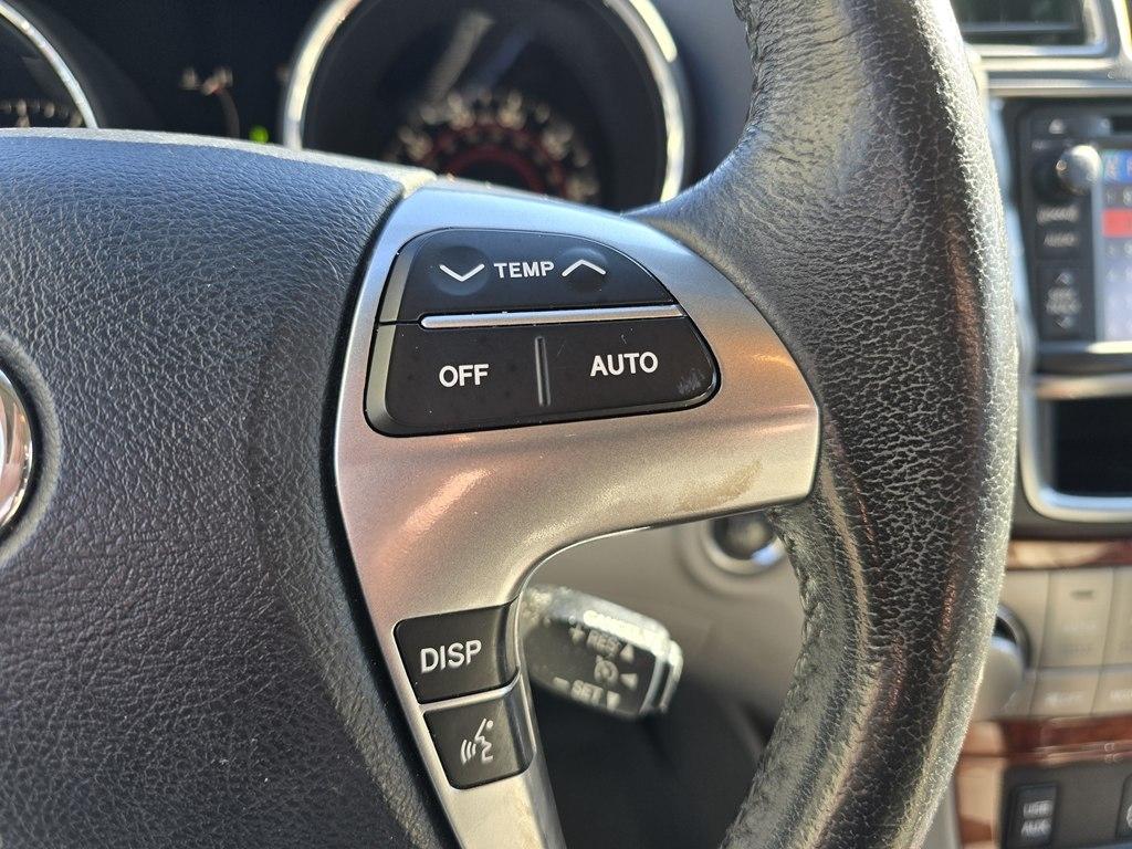 Toyota Highlander  2013