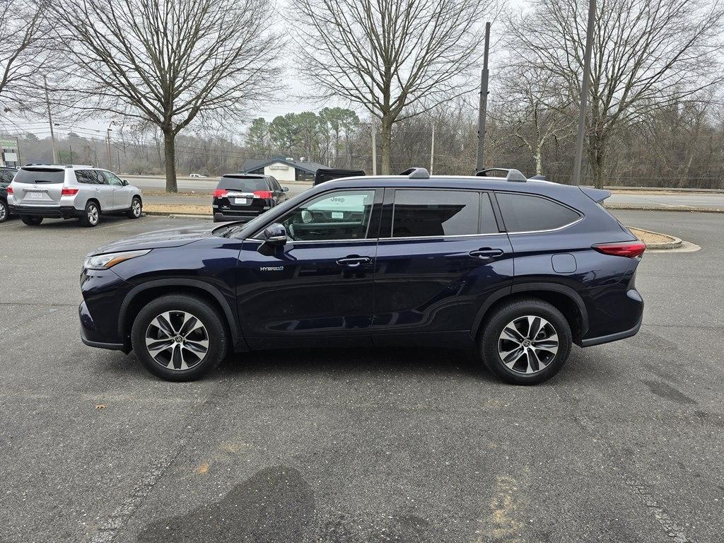 Toyota Highlander Hybrid  2020