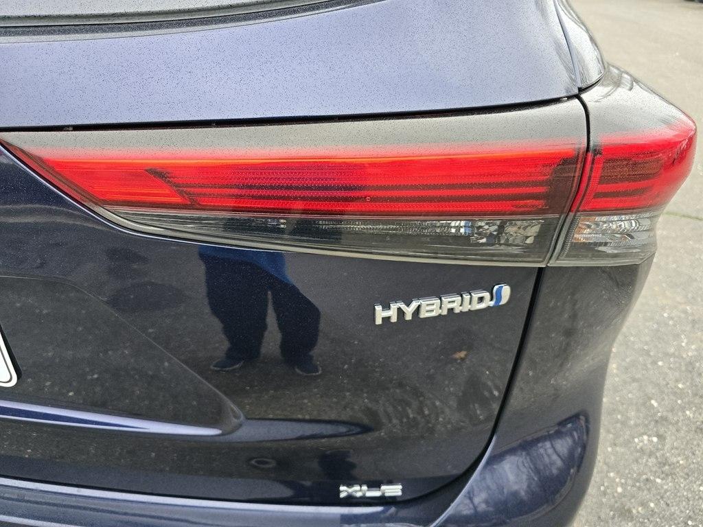 Toyota Highlander Hybrid  2020