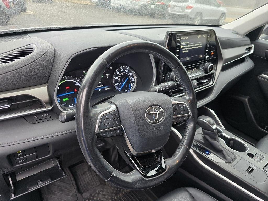 Toyota Highlander Hybrid  2020